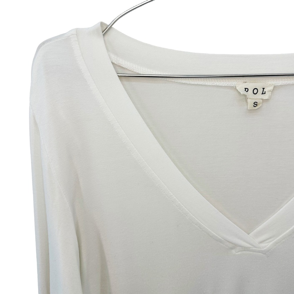 POL Minimalist Long Sleeve V-neck T-shirt • Small • white • casual basic layers - Picture 2 of 8
